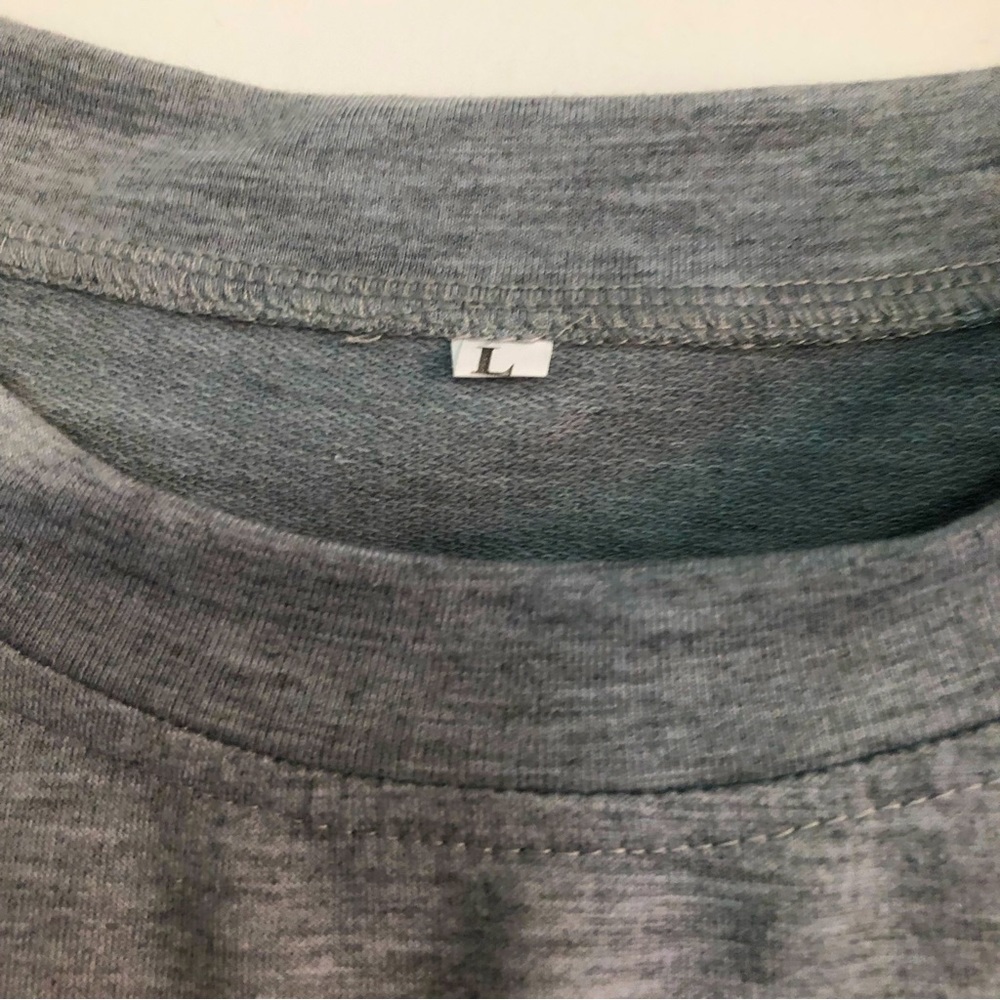 Yellowstone RIP Gray Sweatshiet - Picture 2 of 6